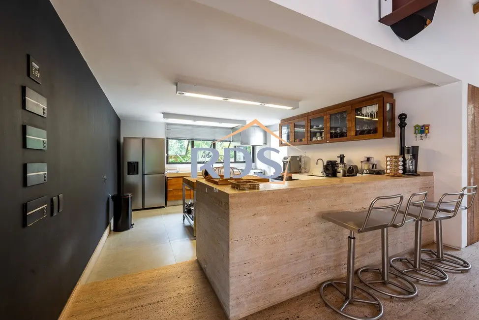 Foto 5 de Casa de Condomínio com 4 quartos à venda, 267m2 em Sao Sebastiao - SP