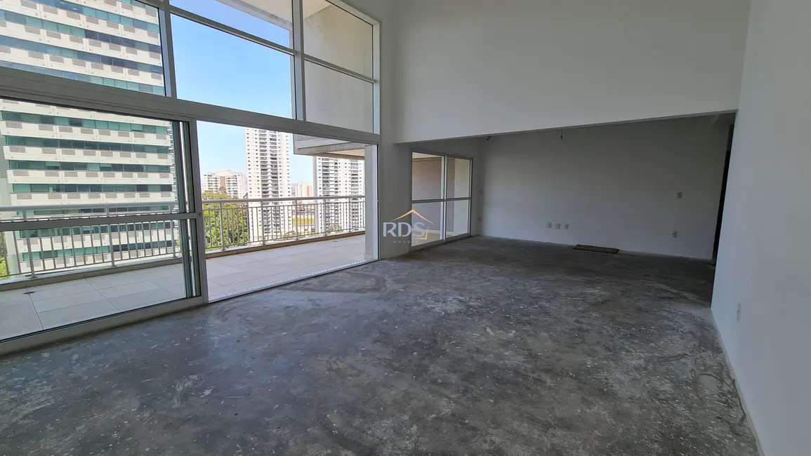 Apartamento com 5 quartos à venda, 238m2 em Vila Suzana, São Paulo - SP - imagem 3 Foto 3 de Apartamento com 5 quartos à venda, 238m2 em Vila Suzana, São Paulo - SP