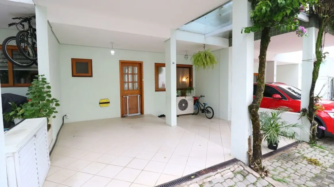 Casa de Condomínio com 3 quartos à venda, 152m2 em Santo Amaro, São Paulo - SP - imagem 2 Foto 2 de Casa de Condomínio com 3 quartos à venda, 152m2 em Santo Amaro, São Paulo - SP