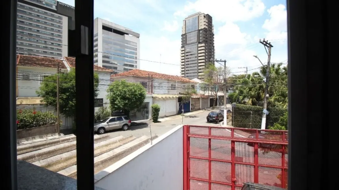 Foto 9 de Casa com 2 quartos à venda, 145m2 em Santo Amaro, São Paulo - SP
