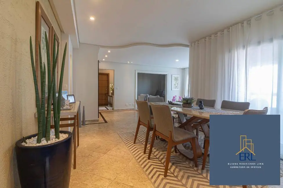 Apartamento com 4 quartos à venda, 250m2 em Canto do Forte, Praia Grande - SP - imagem 3 Foto 3 de Apartamento com 4 quartos à venda, 250m2 em Canto do Forte, Praia Grande - SP