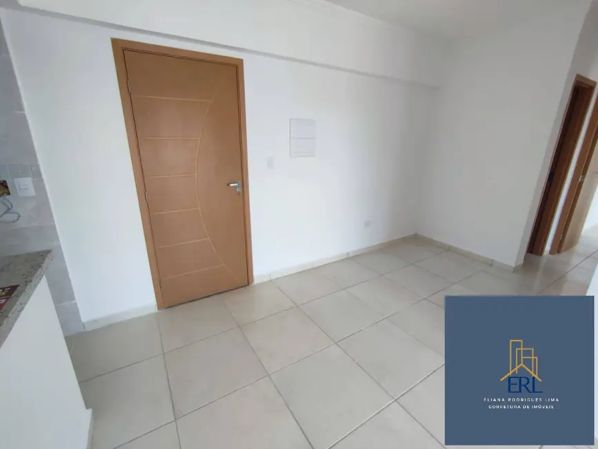 Foto 2 de Apartamento com 2 quartos à venda, 70m2 em Guilhermina, Praia Grande - SP