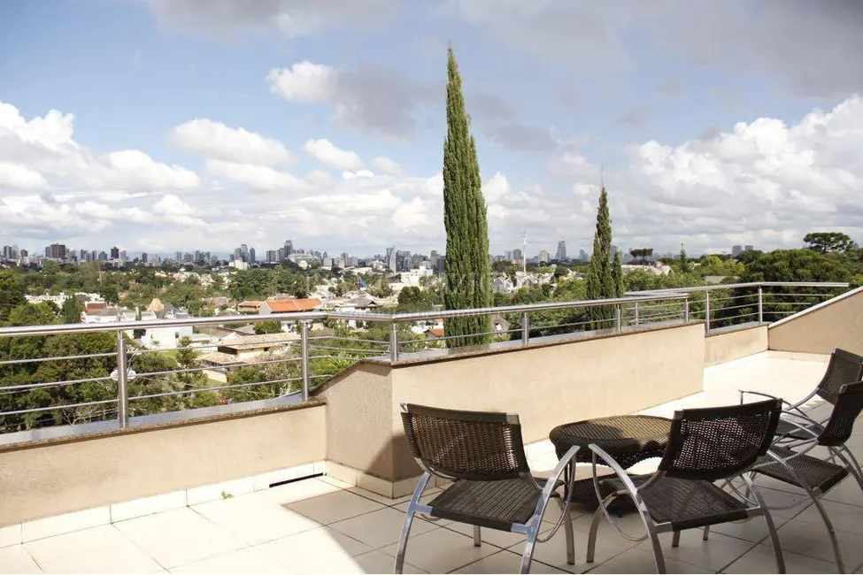 Foto 6 de Casa com 7 quartos à venda, 733m2 em Vista Alegre, Curitiba - PR