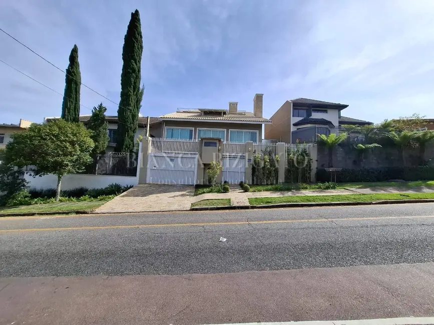 Foto 1 de Casa com 7 quartos à venda, 733m2 em Vista Alegre, Curitiba - PR