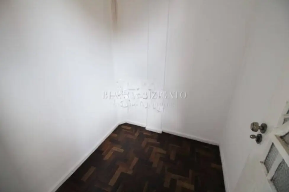 Foto 9 de Apartamento com 2 quartos à venda, 84m2 em Centro, Curitiba - PR