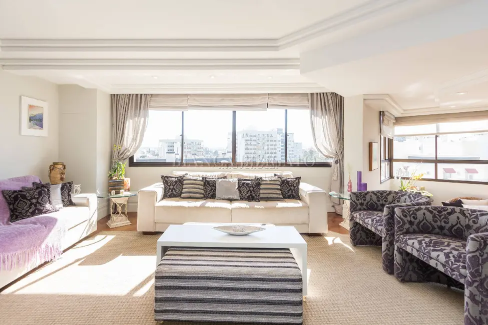 Foto 8 de Apartamento com 4 quartos à venda, 230m2 em Cabral, Curitiba - PR