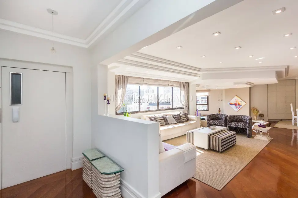 Foto 7 de Apartamento com 4 quartos à venda, 230m2 em Cabral, Curitiba - PR