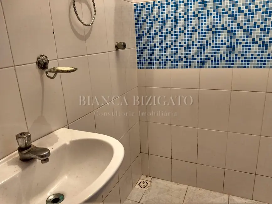 Sobrado com 3 quartos à venda, 174m2 em Centro, Guaratuba - PR - imagem 7 Foto 7 de Sobrado com 3 quartos à venda, 174m2 em Centro, Guaratuba - PR