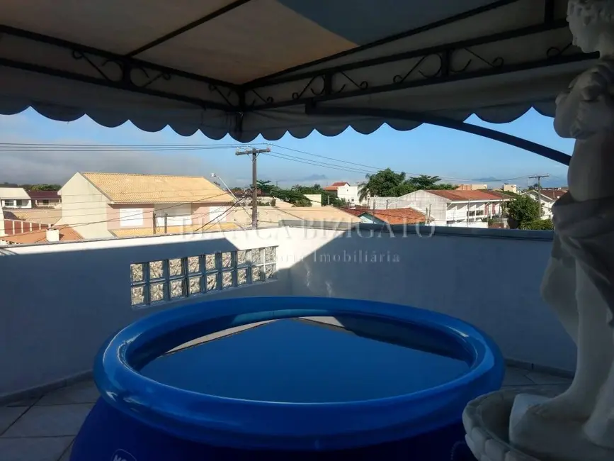 Sobrado com 3 quartos à venda, 174m2 em Centro, Guaratuba - PR - imagem 8 Foto 8 de Sobrado com 3 quartos à venda, 174m2 em Centro, Guaratuba - PR