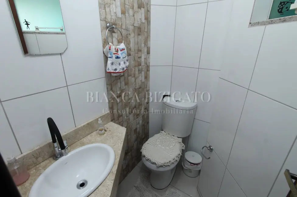 Sobrado com 3 quartos à venda, 185m2 em Loteamento Marinoni, Almirante Tamandare - PR - imagem 8 Foto 8 de Sobrado com 3 quartos à venda, 185m2 em Loteamento Marinoni, Almirante Tamandare - PR