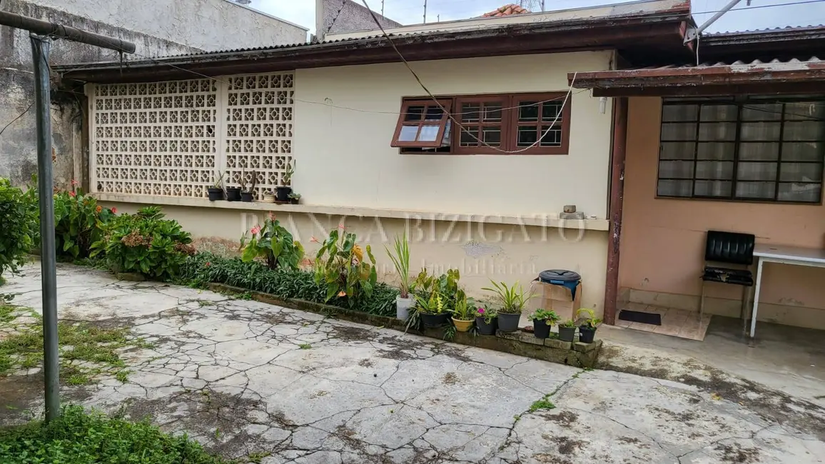 Terreno / Lote à venda, 454m2 em Vista Alegre, Curitiba - PR - imagem 9 Foto 9 de Terreno / Lote à venda, 454m2 em Vista Alegre, Curitiba - PR