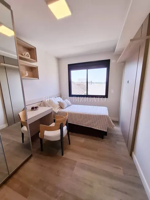 Casa com 3 quartos à venda, 183m2 em Santa Felicidade, Curitiba - PR - imagem 7 Foto 7 de Casa com 3 quartos à venda, 183m2 em Santa Felicidade, Curitiba - PR