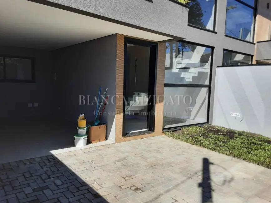 Foto 9 de Sobrado com 3 quartos à venda, 185m2 em Santa Felicidade, Curitiba - PR