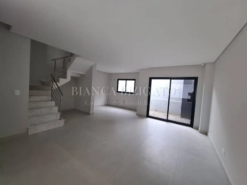 Casa de Condomínio com 3 quartos à venda, 159m2 em São Lourenço, Curitiba - PR - imagem 9 Foto 9 de Casa de Condomínio com 3 quartos à venda, 159m2 em São Lourenço, Curitiba - PR