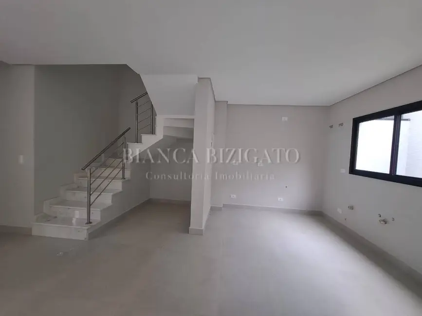 Casa de Condomínio com 3 quartos à venda, 159m2 em São Lourenço, Curitiba - PR - imagem 8 Foto 8 de Casa de Condomínio com 3 quartos à venda, 159m2 em São Lourenço, Curitiba - PR