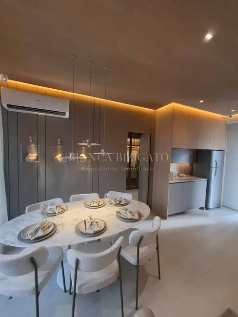 Foto 4 de Apartamento com 2 quartos à venda, 54m2 em Centro, Curitiba - PR