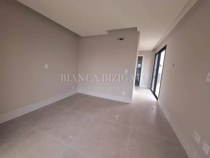 Casa com 3 quartos à venda em Uberaba, Curitiba - PR - imagem 6 Foto 6 de Casa com 3 quartos à venda em Uberaba, Curitiba - PR