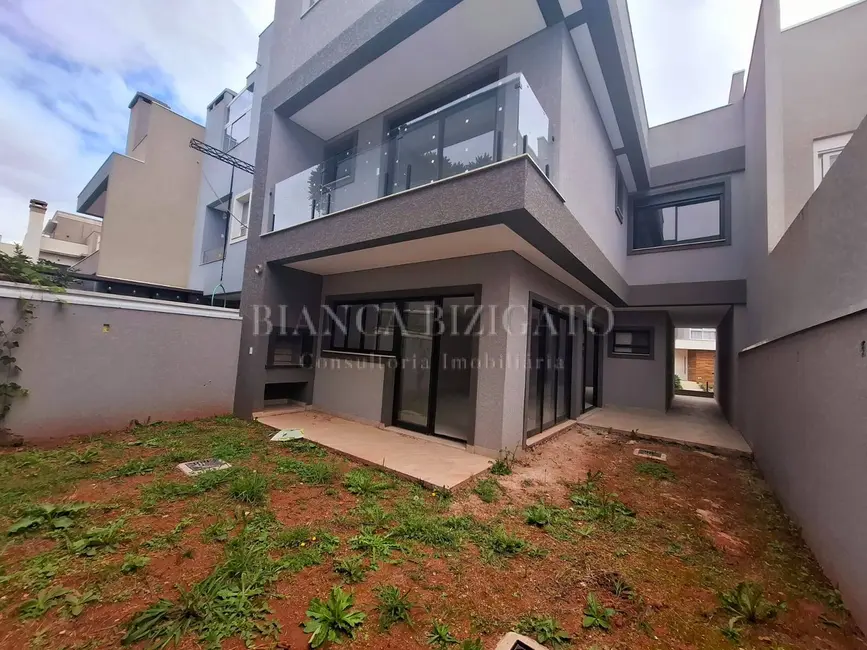 Casa com 3 quartos à venda em Uberaba, Curitiba - PR - imagem 9 Foto 9 de Casa com 3 quartos à venda em Uberaba, Curitiba - PR