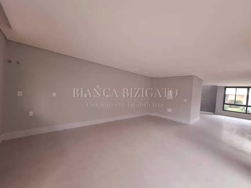 Casa com 3 quartos à venda em Uberaba, Curitiba - PR - imagem 4 Foto 4 de Casa com 3 quartos à venda em Uberaba, Curitiba - PR