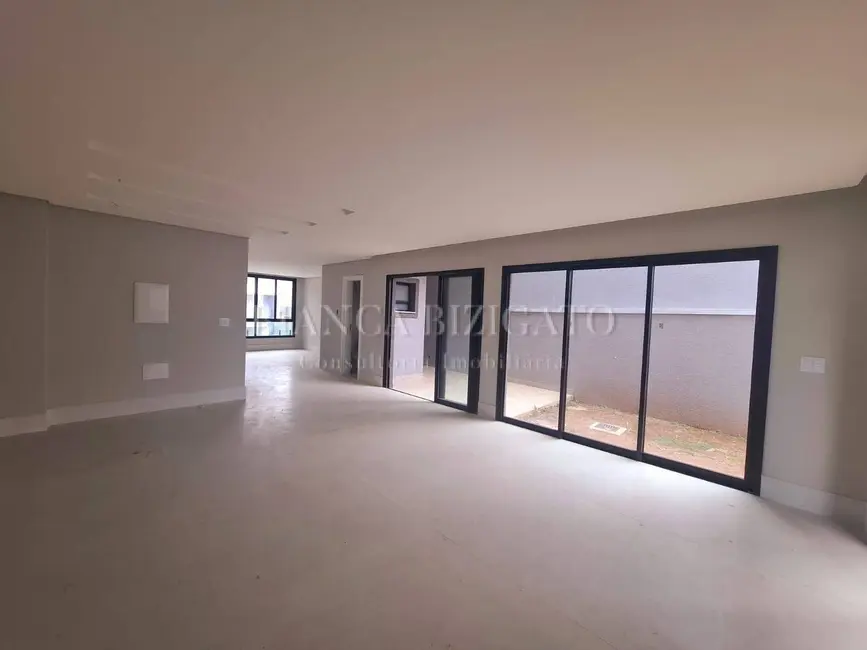 Casa com 3 quartos à venda em Uberaba, Curitiba - PR - imagem 3 Foto 3 de Casa com 3 quartos à venda em Uberaba, Curitiba - PR