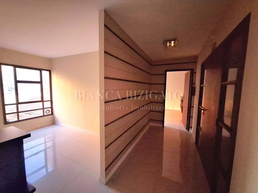 Sala Comercial à venda, 52m2 em Centro, Curitiba - PR - imagem 7 Foto 7 de Sala Comercial à venda, 52m2 em Centro, Curitiba - PR