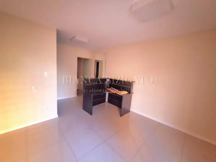 Sala Comercial à venda, 52m2 em Centro, Curitiba - PR - imagem 3 Foto 3 de Sala Comercial à venda, 52m2 em Centro, Curitiba - PR