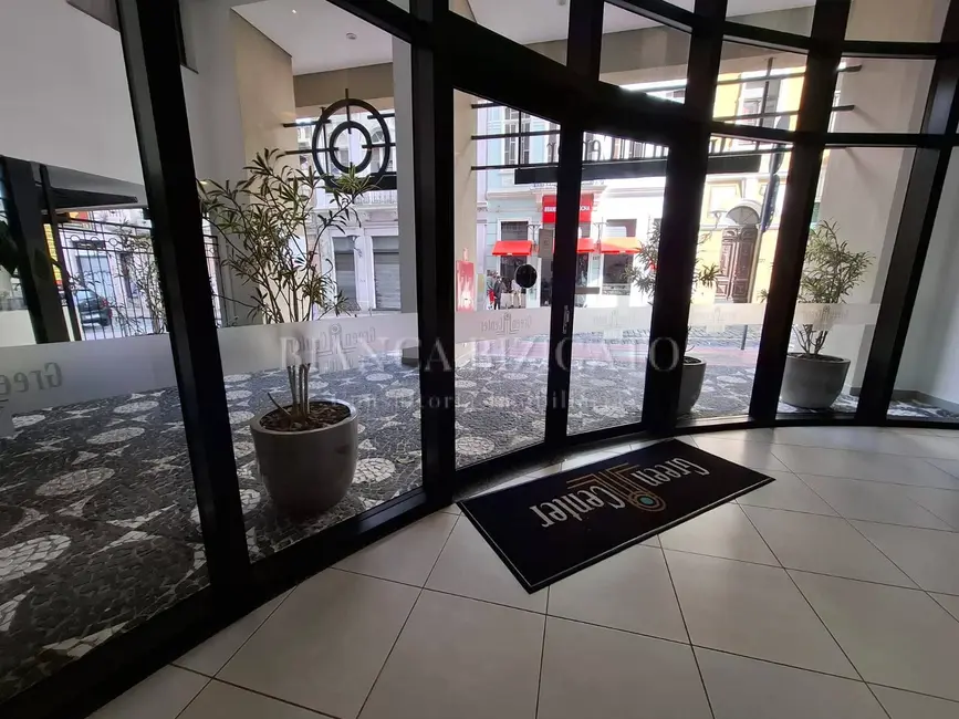 Foto 9 de Sala Comercial à venda em Centro, Curitiba - PR