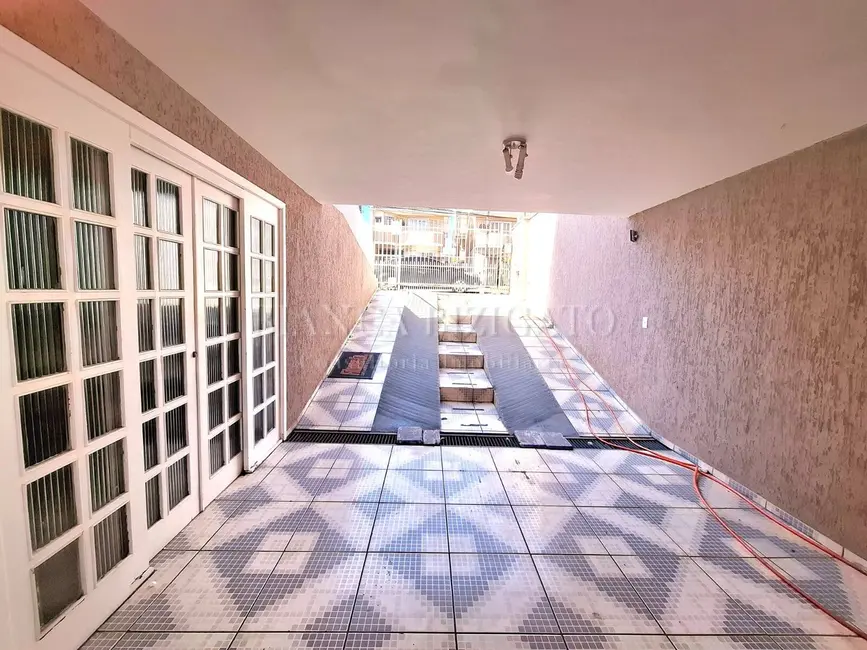 Foto 7 de Sobrado com 4 quartos à venda, 129m2 em Guabirotuba, Curitiba - PR