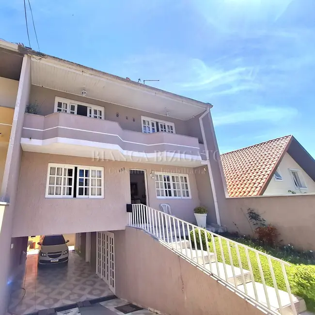 Foto 1 de Sobrado com 4 quartos à venda, 129m2 em Guabirotuba, Curitiba - PR