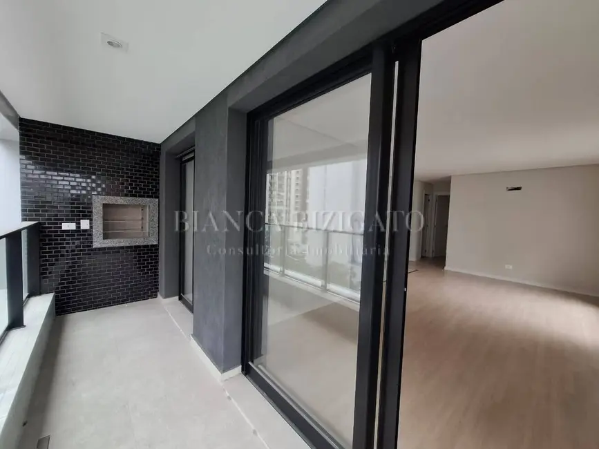 Foto 2 de Apartamento com 3 quartos à venda, 99m2 em Cabral, Curitiba - PR