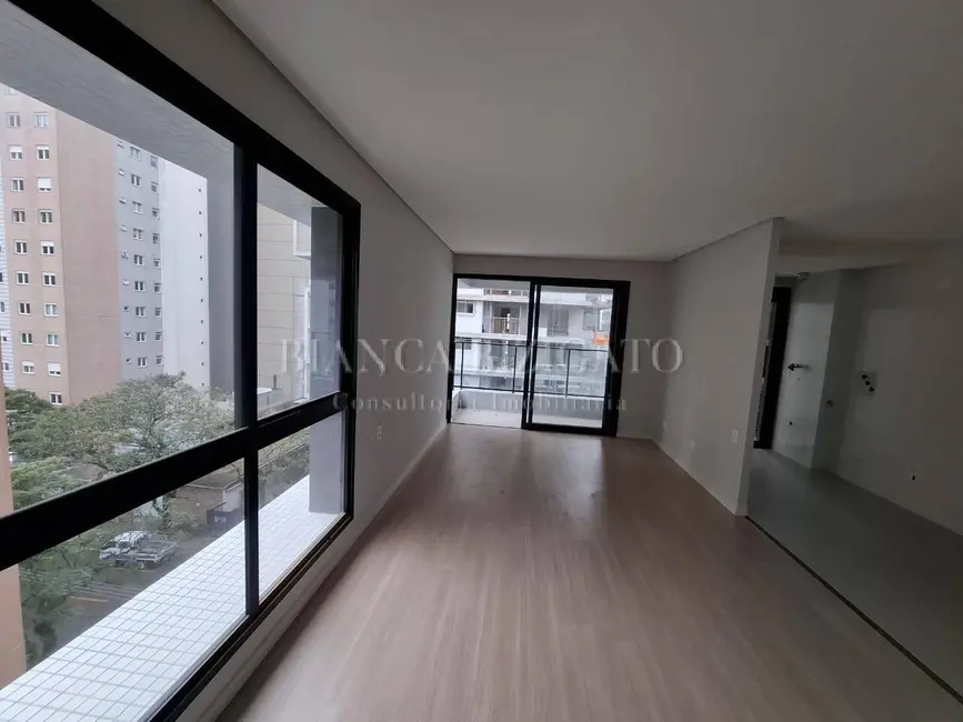 Foto 6 de Apartamento com 3 quartos à venda, 99m2 em Cabral, Curitiba - PR
