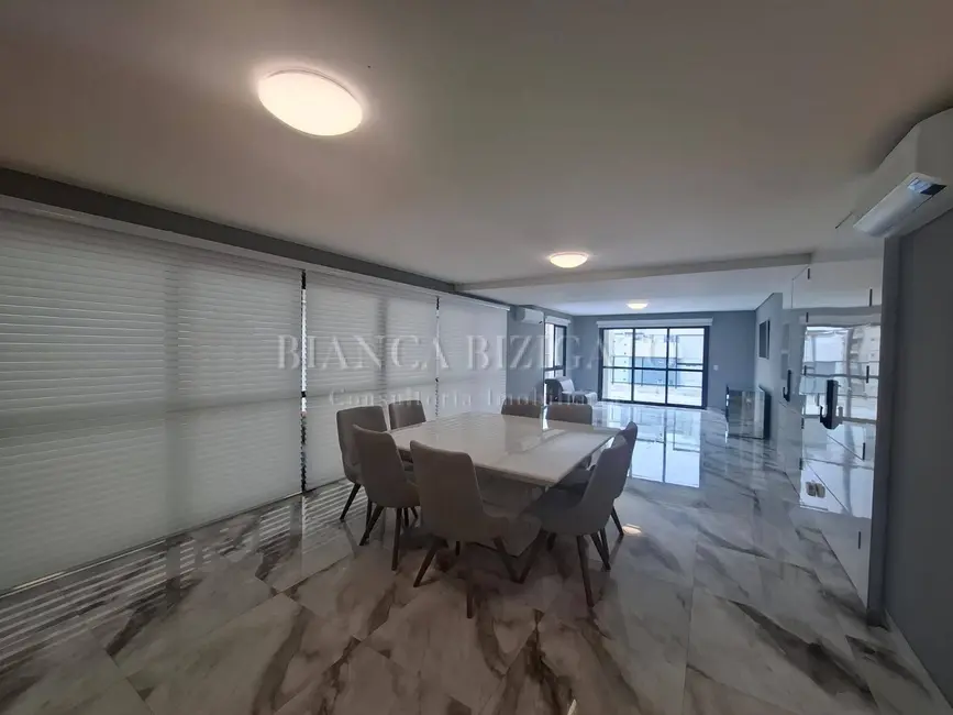 Foto 2 de Cobertura com 4 quartos à venda, 307m2 em Água Verde, Curitiba - PR