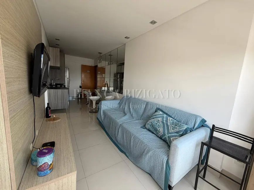 Apartamento com 2 quartos à venda, 47m2 em Centro, Curitiba - PR - imagem 5 Foto 5 de Apartamento com 2 quartos à venda, 47m2 em Centro, Curitiba - PR