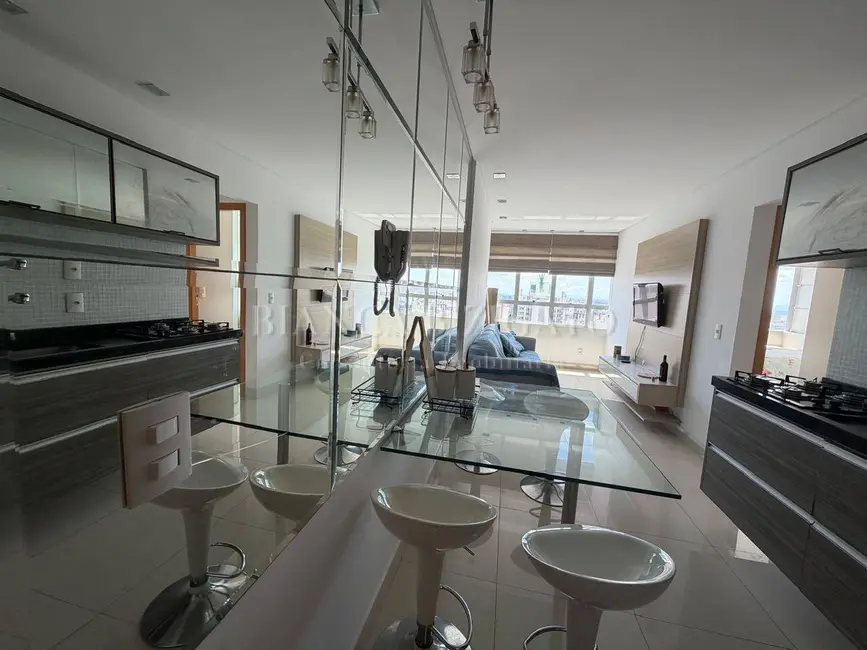 Apartamento com 2 quartos à venda, 47m2 em Centro, Curitiba - PR - imagem 2 Foto 2 de Apartamento com 2 quartos à venda, 47m2 em Centro, Curitiba - PR