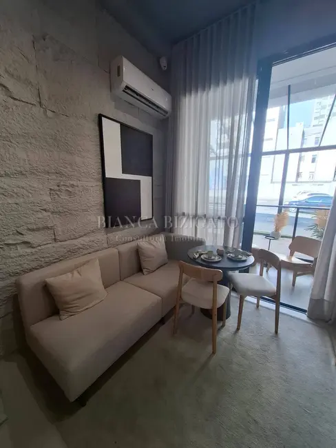 Apartamento com 1 quarto à venda, 24m2 em Batel, Curitiba - PR - imagem 3 Foto 3 de Apartamento com 1 quarto à venda, 24m2 em Batel, Curitiba - PR