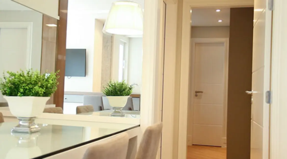 Foto 4 de Apartamento com 2 quartos à venda, 67m2 em Curitiba - PR