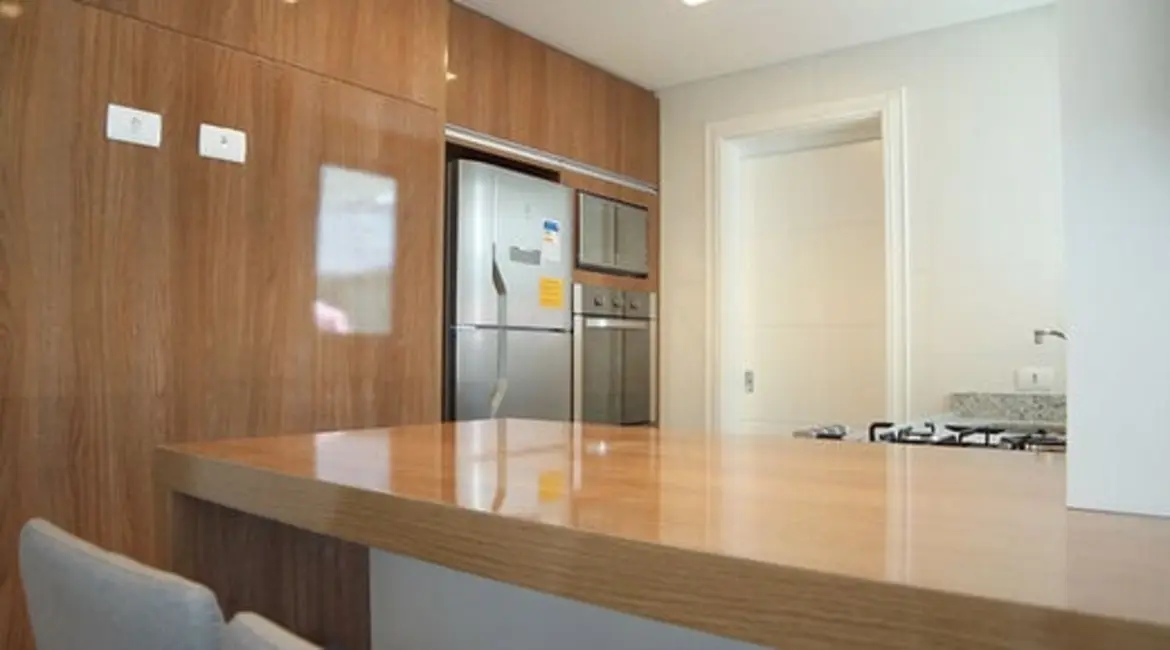 Apartamento com 3 quartos à venda, 91m2 em Curitiba - PR - imagem 8 Foto 8 de Apartamento com 3 quartos à venda, 91m2 em Curitiba - PR