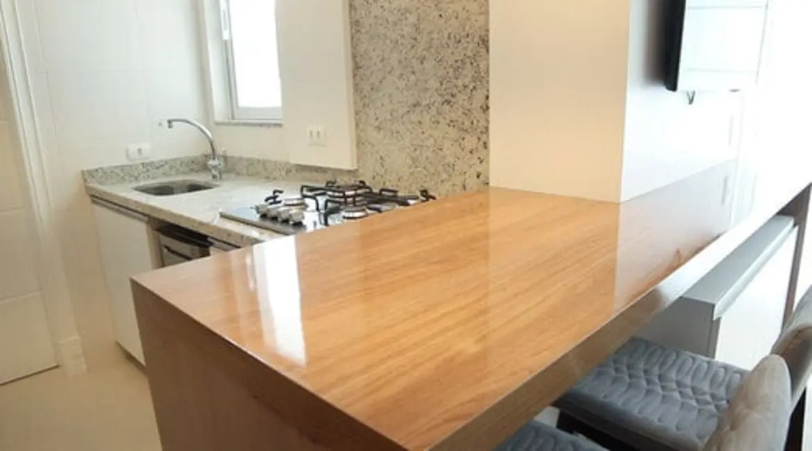 Apartamento com 3 quartos à venda, 91m2 em Curitiba - PR - imagem 9 Foto 9 de Apartamento com 3 quartos à venda, 91m2 em Curitiba - PR