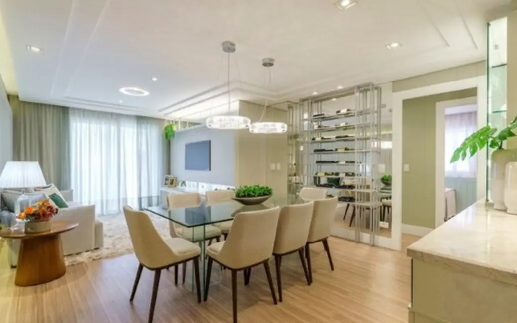 Apartamento com 3 quartos à venda, 119m2 em Juvevê, Curitiba - PR - imagem 4 Foto 4 de Apartamento com 3 quartos à venda, 119m2 em Juvevê, Curitiba - PR