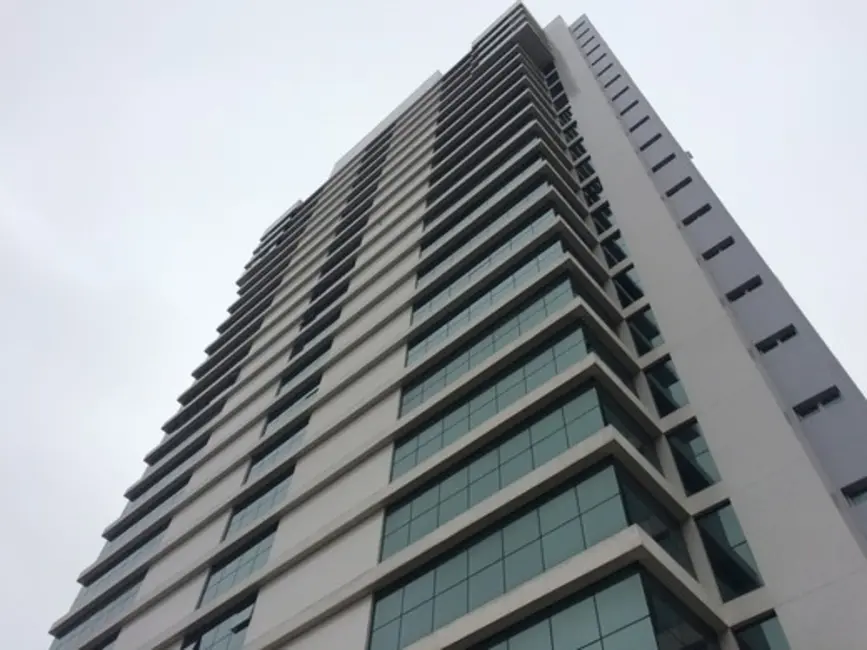 Foto 2 de Apartamento com 3 quartos à venda, 176m2 em Cabral, Curitiba - PR