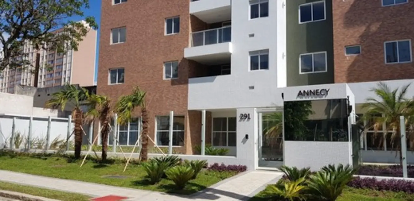 Foto 2 de Apartamento com 3 quartos à venda, 82m2 em Mercês, Curitiba - PR