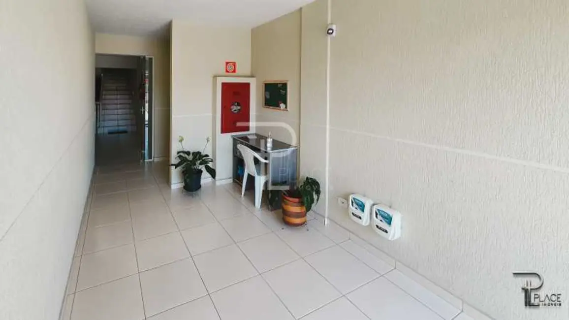 Foto 4 de Apartamento com 2 quartos à venda, 56m2 em Capão Raso, Curitiba - PR