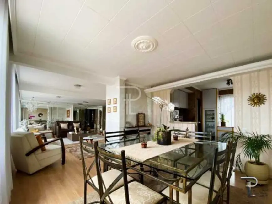 Foto 7 de Apartamento com 3 quartos à venda, 165m2 em Centro, Curitiba - PR