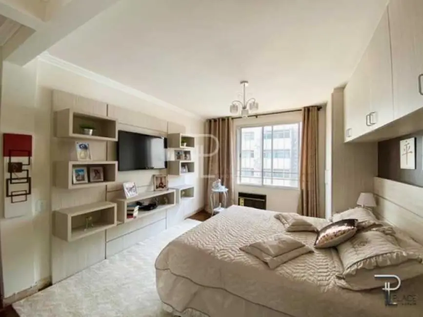 Foto 8 de Apartamento com 3 quartos à venda, 165m2 em Centro, Curitiba - PR