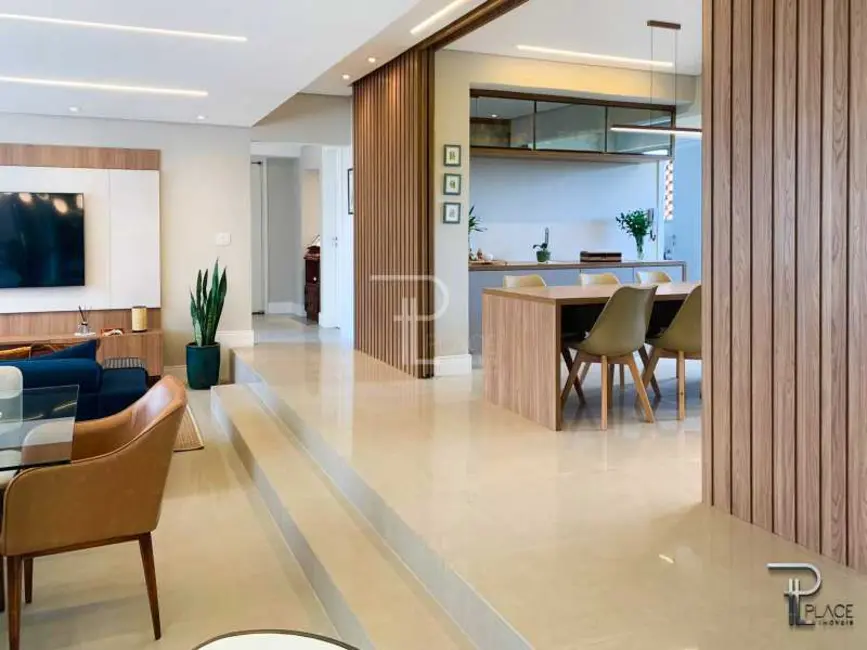 Foto 4 de Apartamento com 3 quartos à venda, 182m2 em Mercês, Curitiba - PR