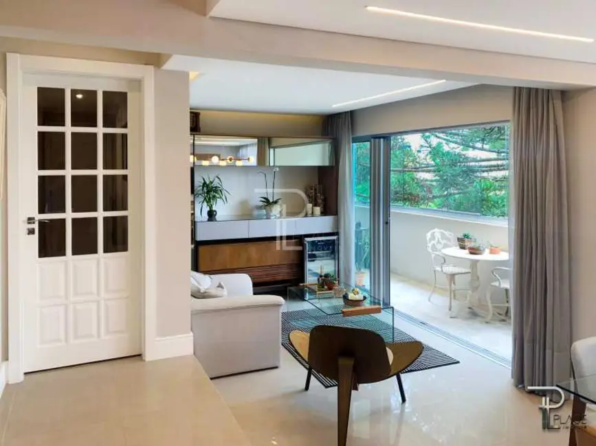 Foto 5 de Apartamento com 3 quartos à venda, 182m2 em Mercês, Curitiba - PR