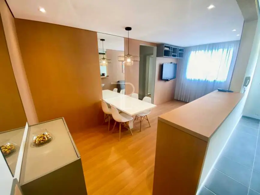 Foto 3 de Apartamento com 2 quartos à venda, 54m2 em Pinheirinho, Curitiba - PR