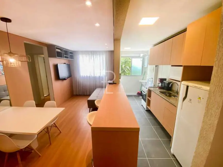 Foto 2 de Apartamento com 2 quartos à venda, 54m2 em Pinheirinho, Curitiba - PR