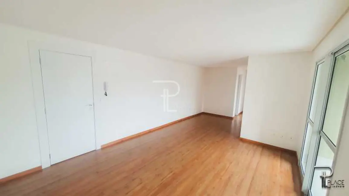 Foto 3 de Apartamento com 3 quartos à venda, 79m2 em Novo Mundo, Curitiba - PR