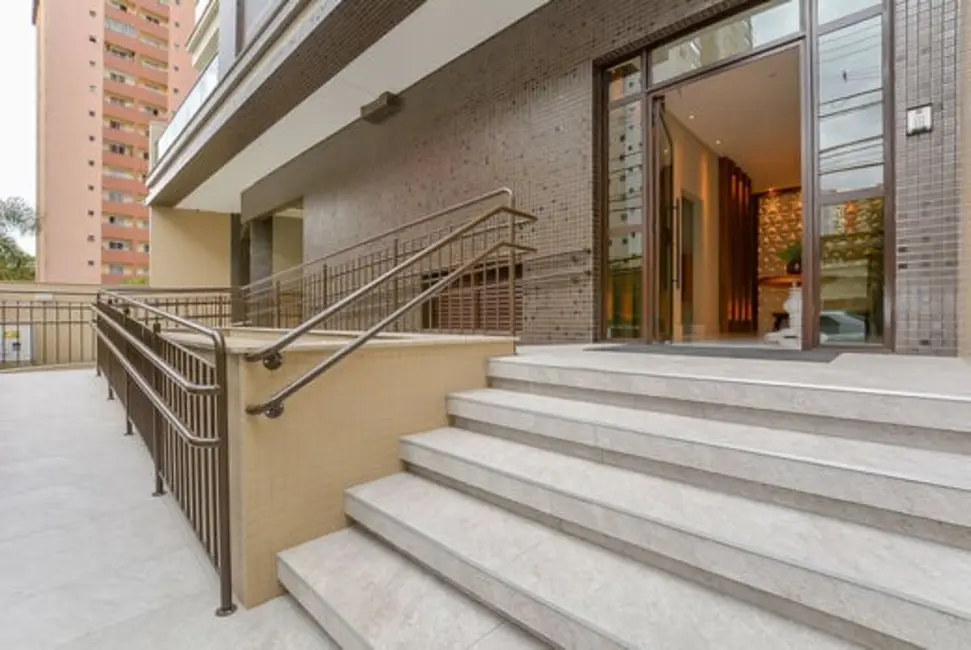 Foto 6 de Apartamento com 1 quarto à venda, 32m2 em Água Verde, Curitiba - PR